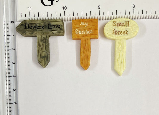 Direction Board Miniature- 3 piece , Design – 539