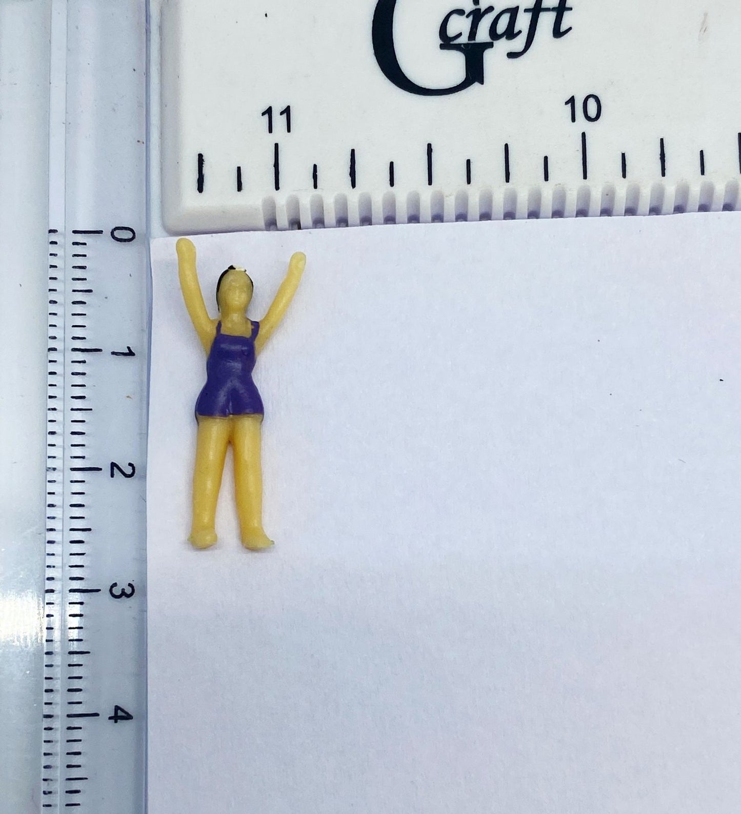 Human Figure Miniature- 19 pieces , Design – 630