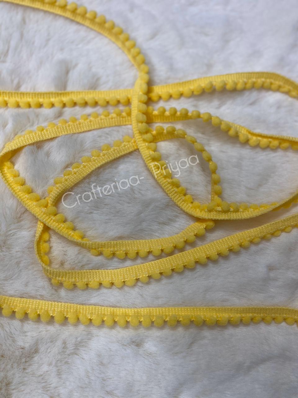 Pom Pom Lace- 2 mtr – Light Yellow