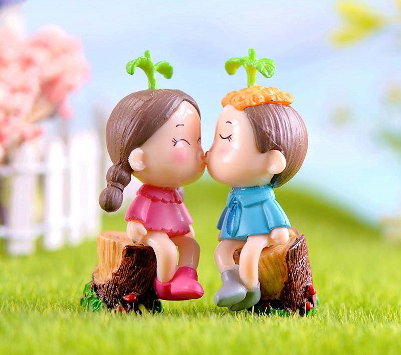 Couple Miniature – 1 Pair – design 190