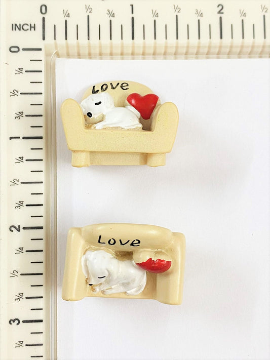 Miniature Dog on Sofa – 1 Piece – design 200