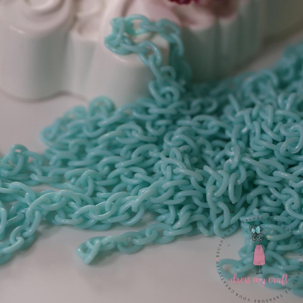 Acrylic Chain – Cool Blue