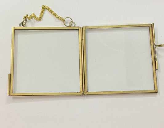 Vintage Glass Frame – 4 x 4 inch