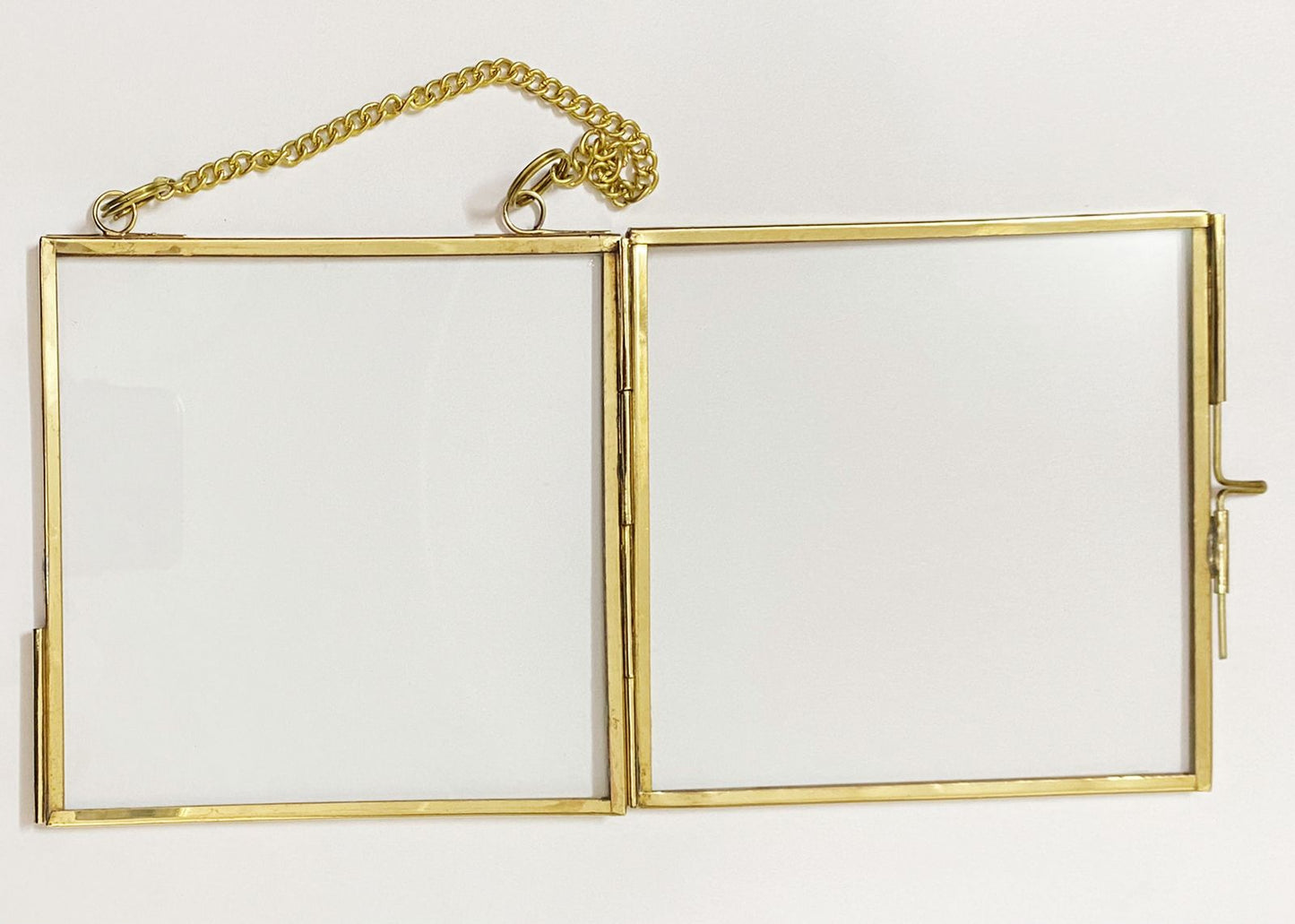 Vintage Glass Frame – 5 x 5 inch