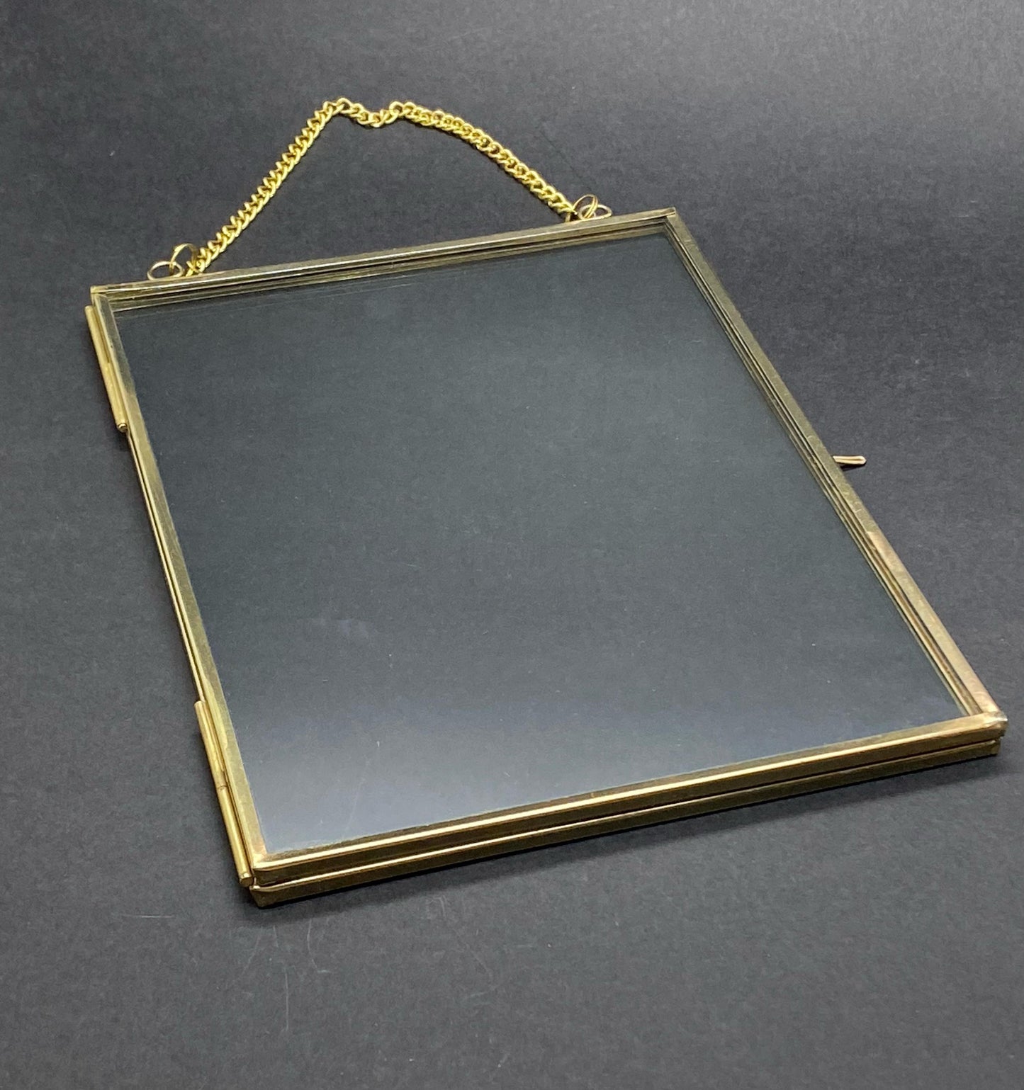 Vintage Glass Frame – 8 x 6 inch