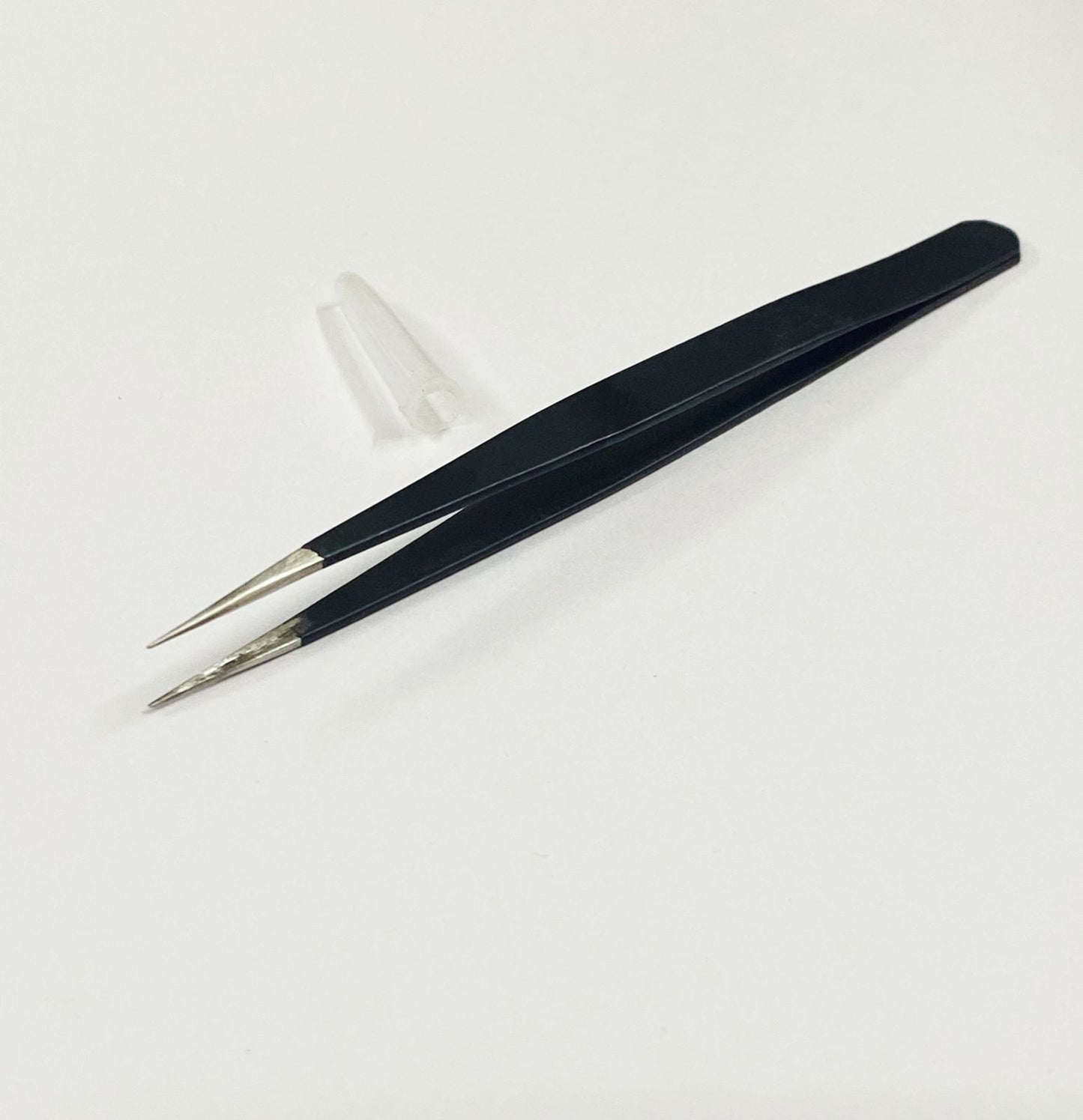 Fine And Sharp Tip Tweezer