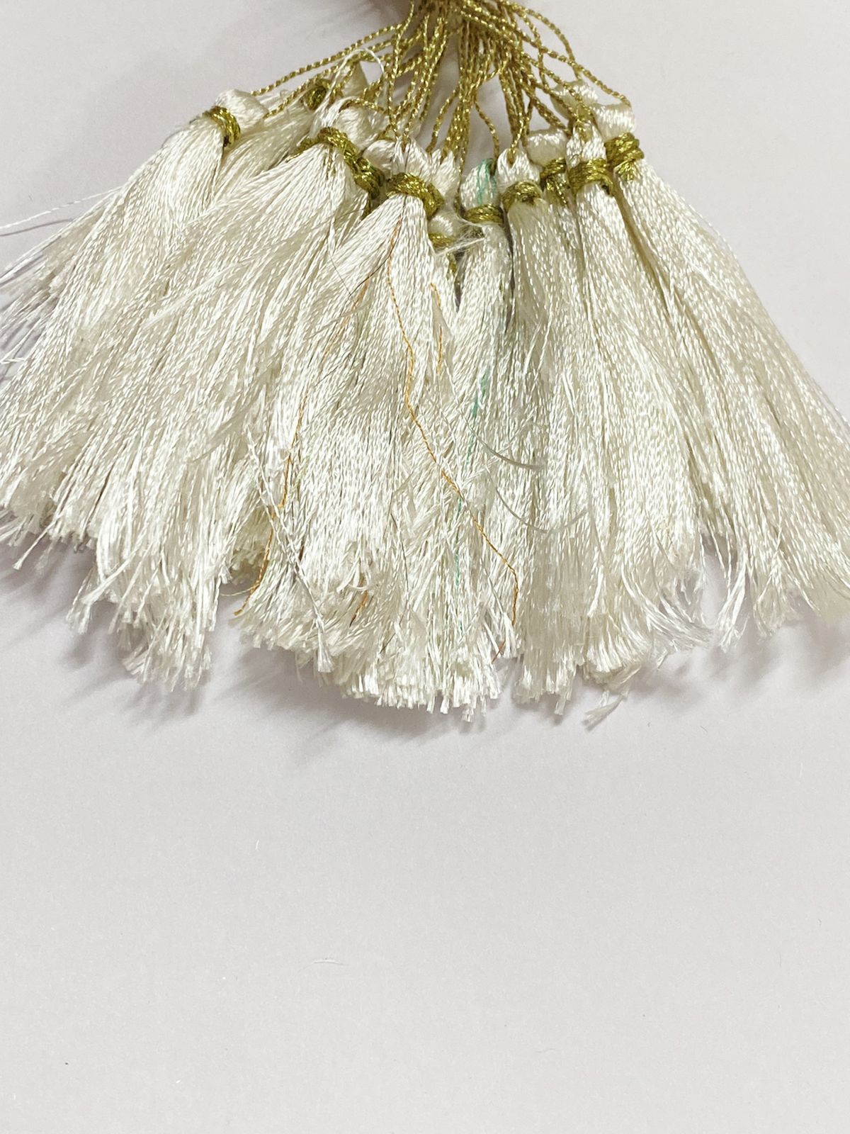 Thread Tassels – 10 Pieces – Off White