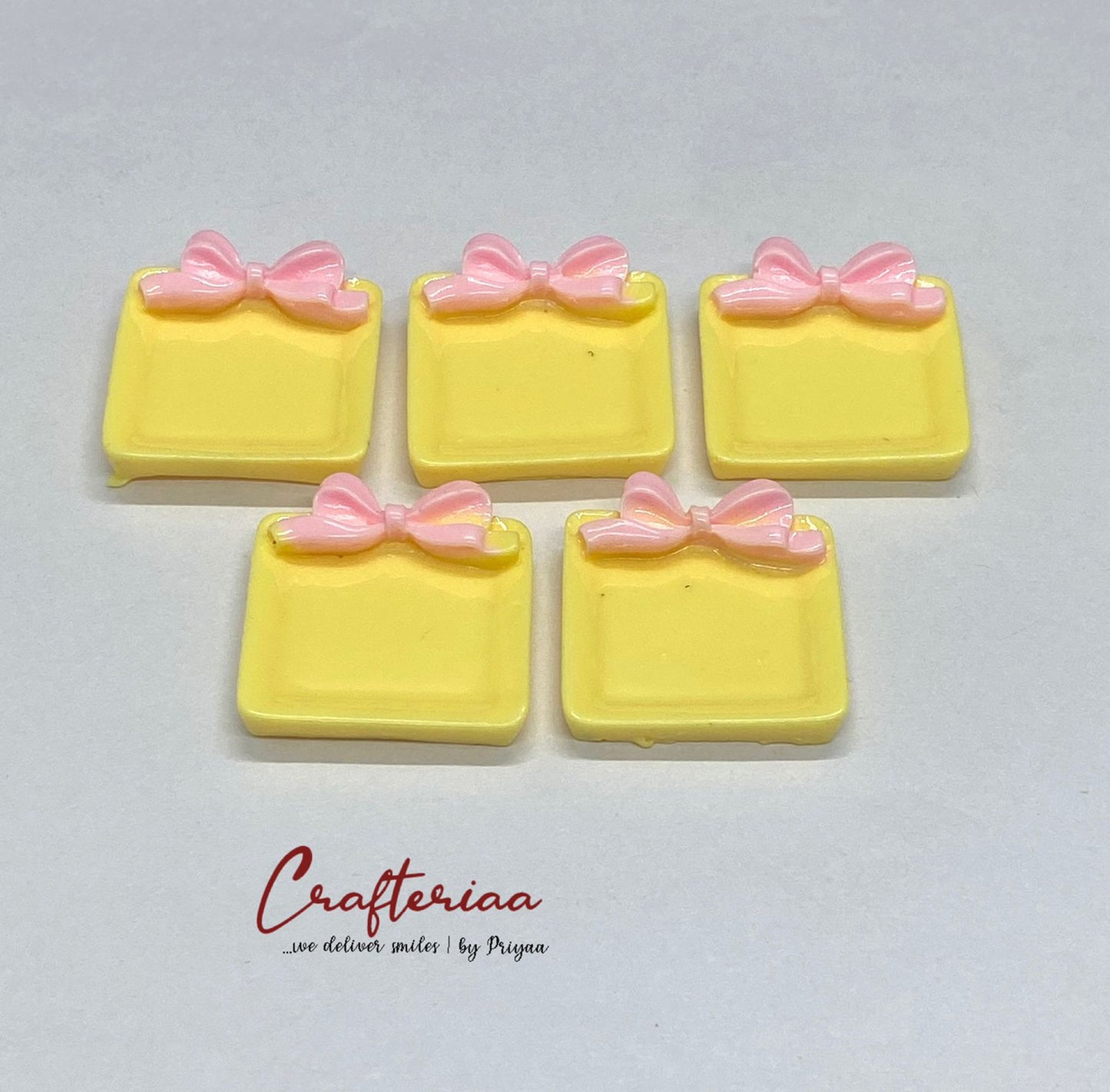 Plates Miniature, 5 pieces, Design 468 , Yellow