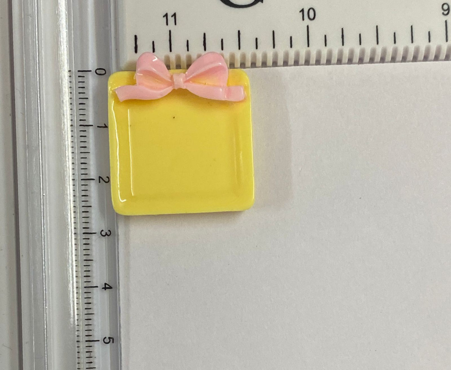 Plates Miniature, 5 pieces, Design 468 , Yellow
