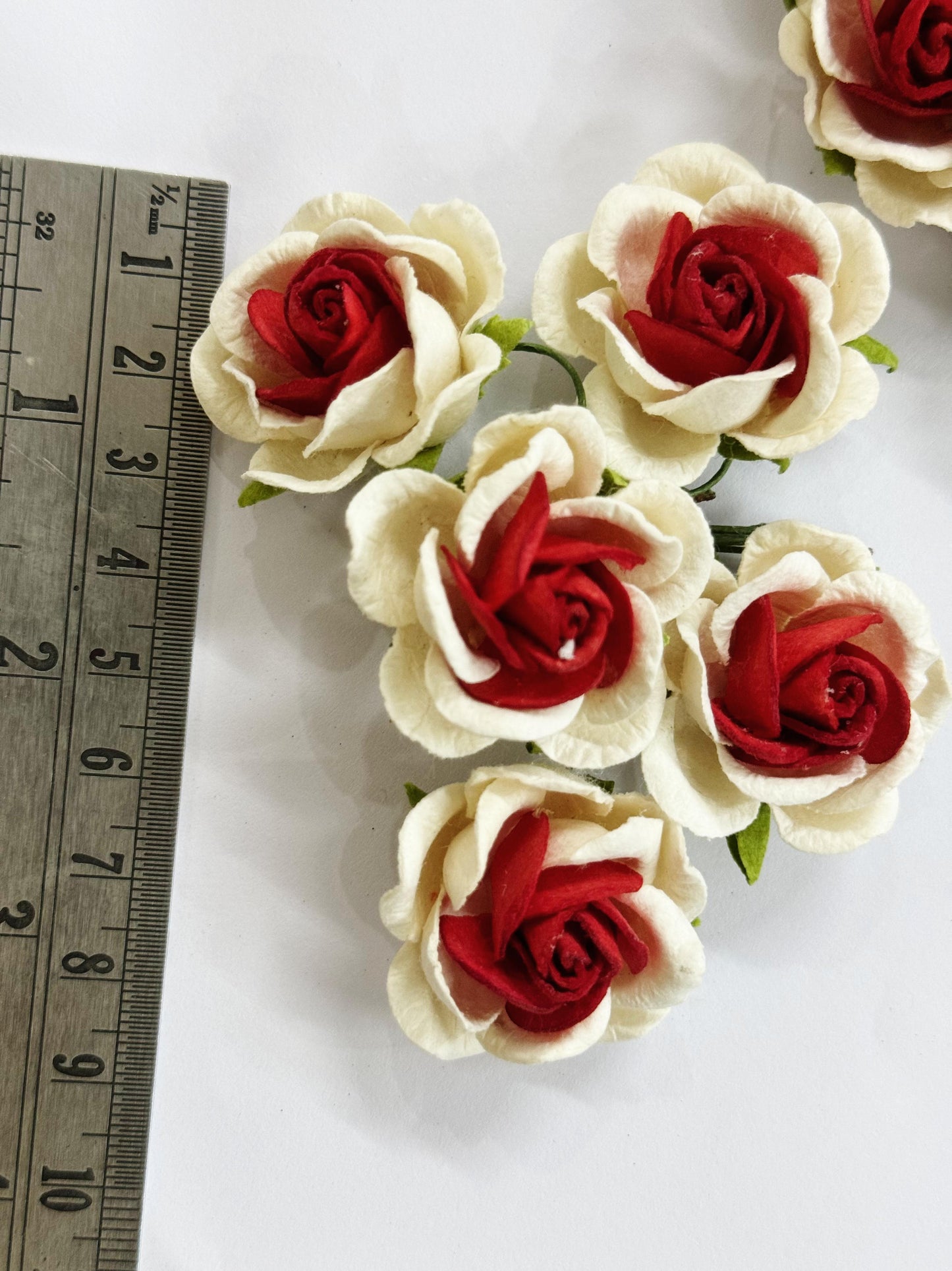 Mulberry Flower- 25 Pieces