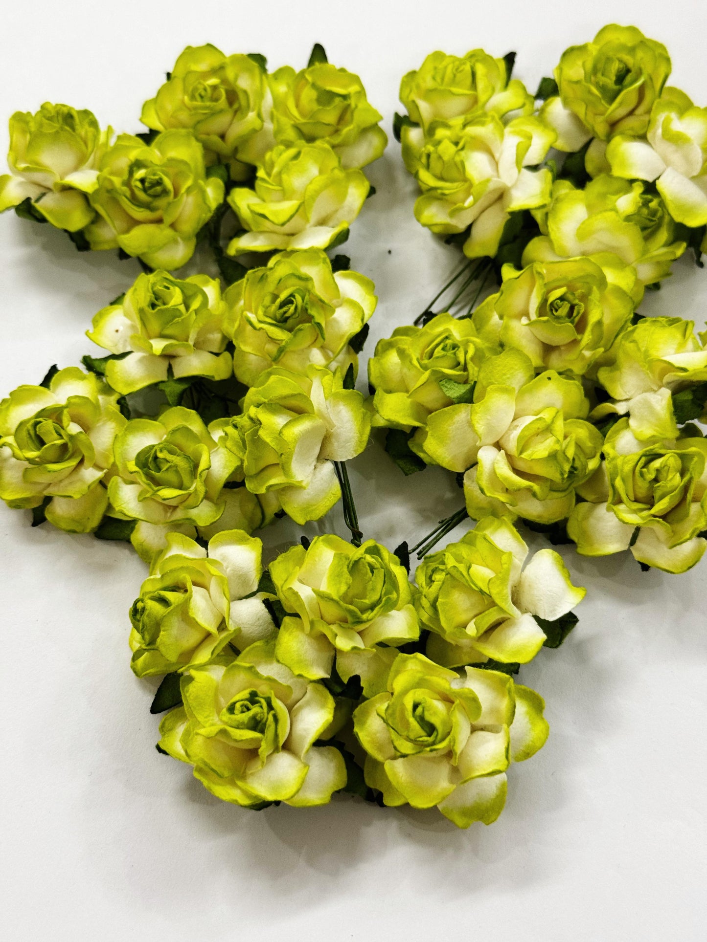 Mulberry Flower- 25 Pieces