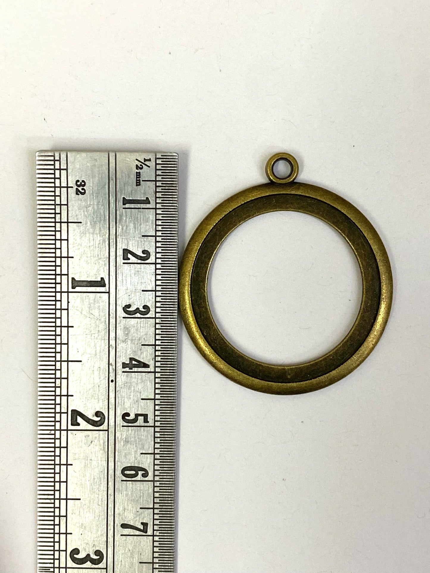 Vintage Pendent Base - 6 pieces Design - 16