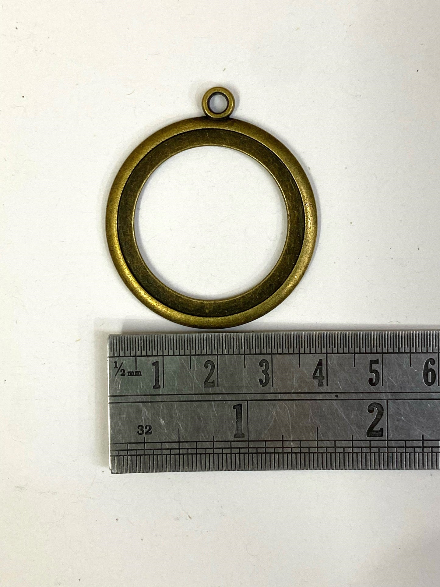 Vintage Pendent Base - 6 pieces Design - 16