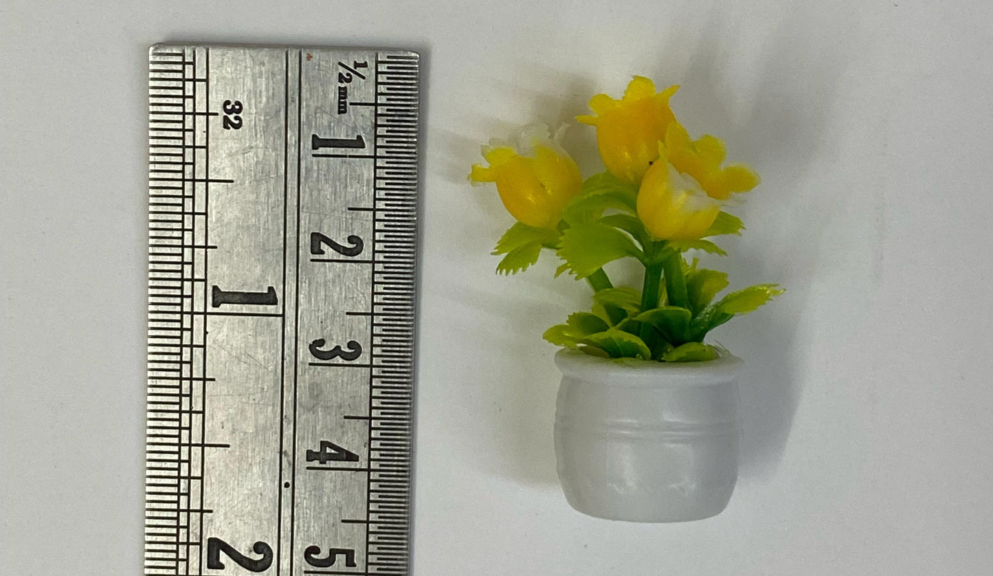 Vase / Pot / Plant- Miniature- 4 pieces , Design – 736