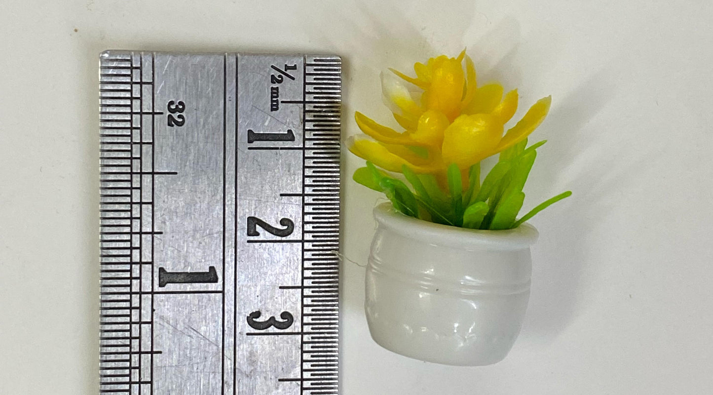 Vase / Pot / Plant- Miniature- 4 pieces , Design – 738