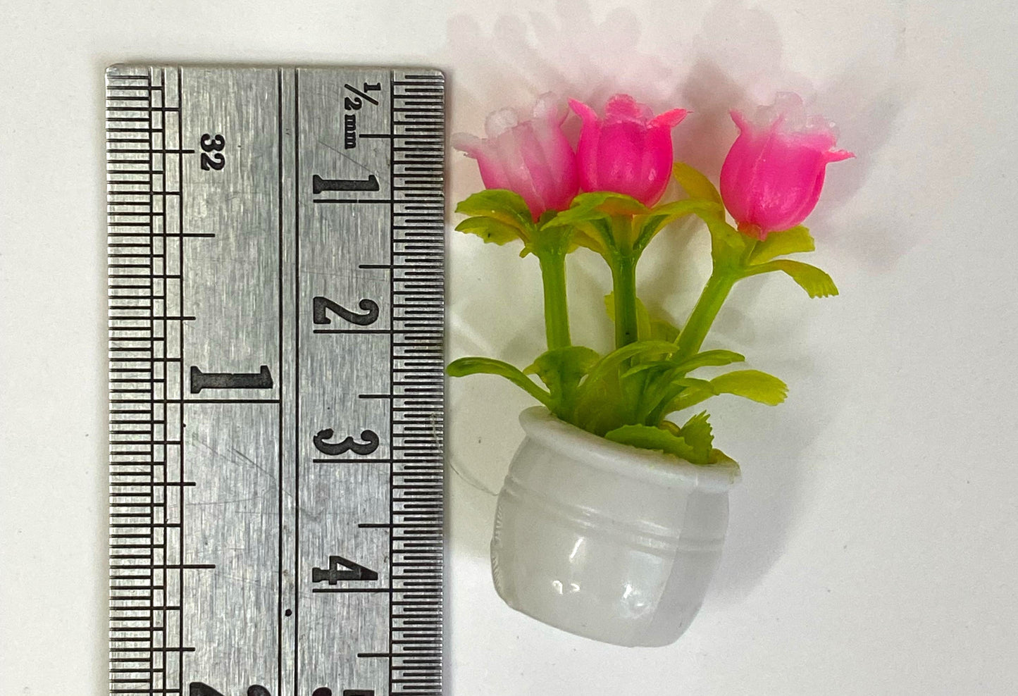 Vase / Pot / Plant - Miniature- 4 pieces , Design – 739