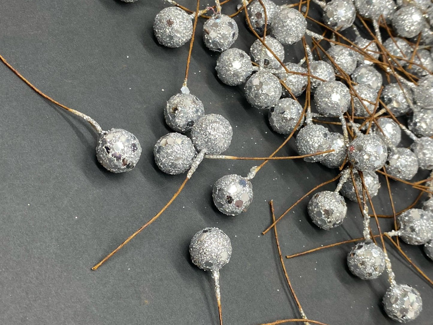 Faux Ball / Cherry , Design - 12