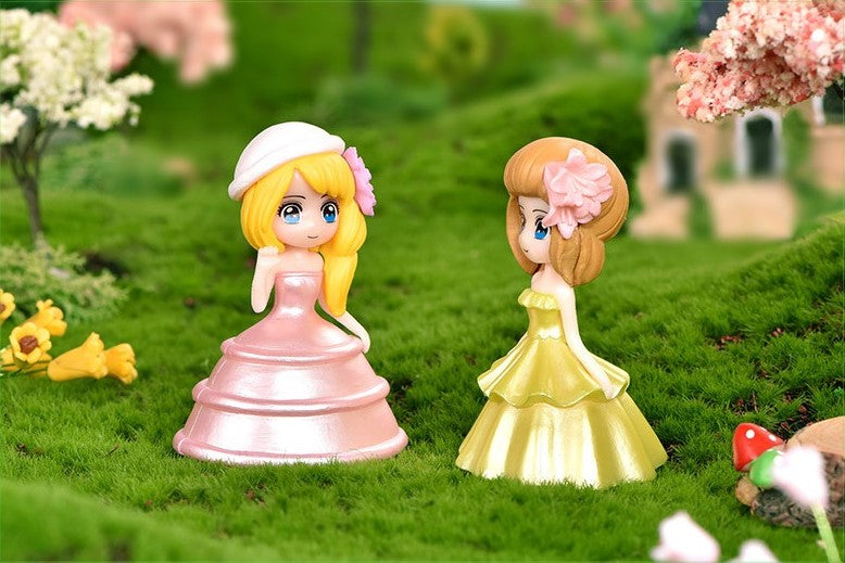 Princess / Girl Miniature - 2 piece, Design - 816