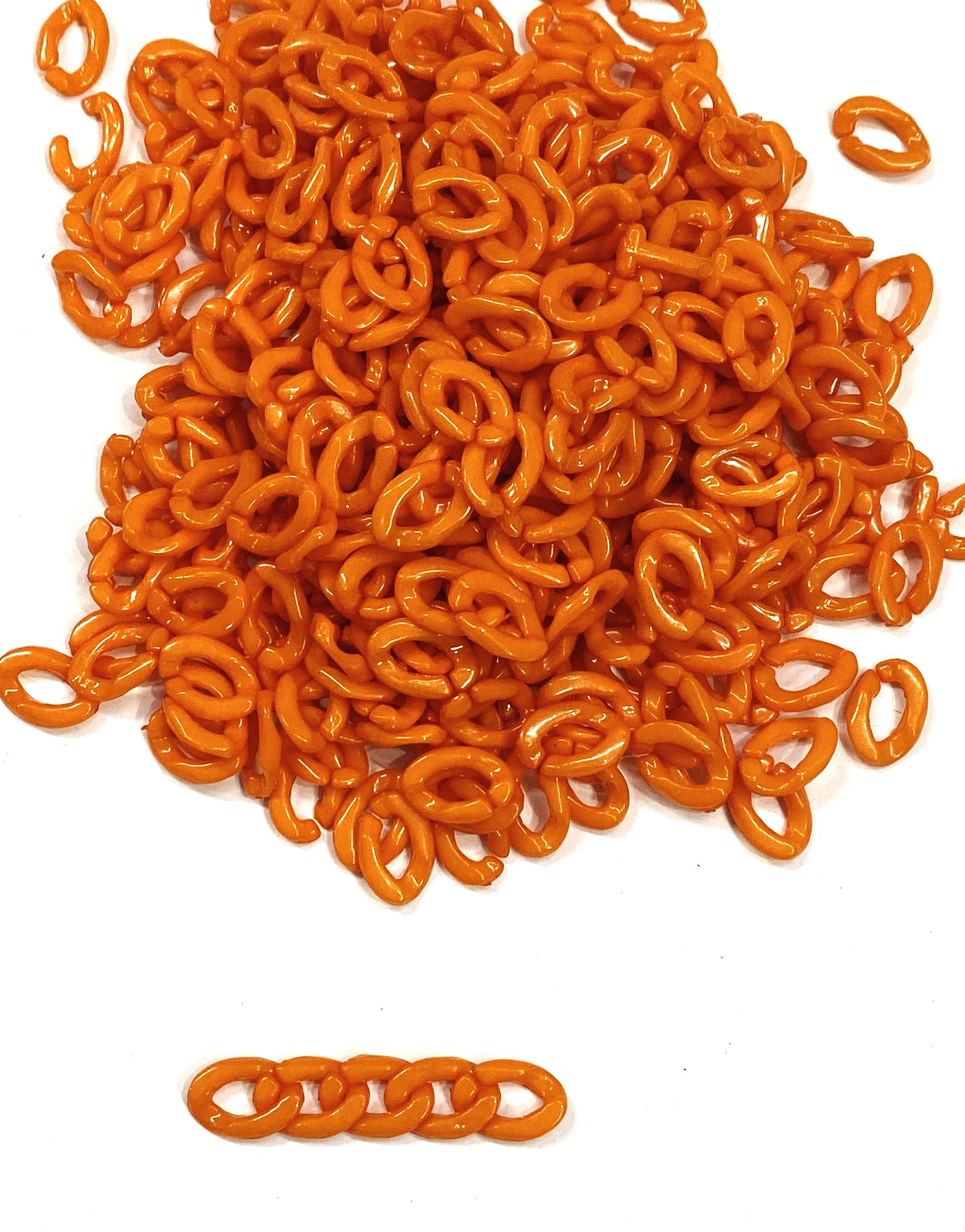 Acrylic Chain – Orange