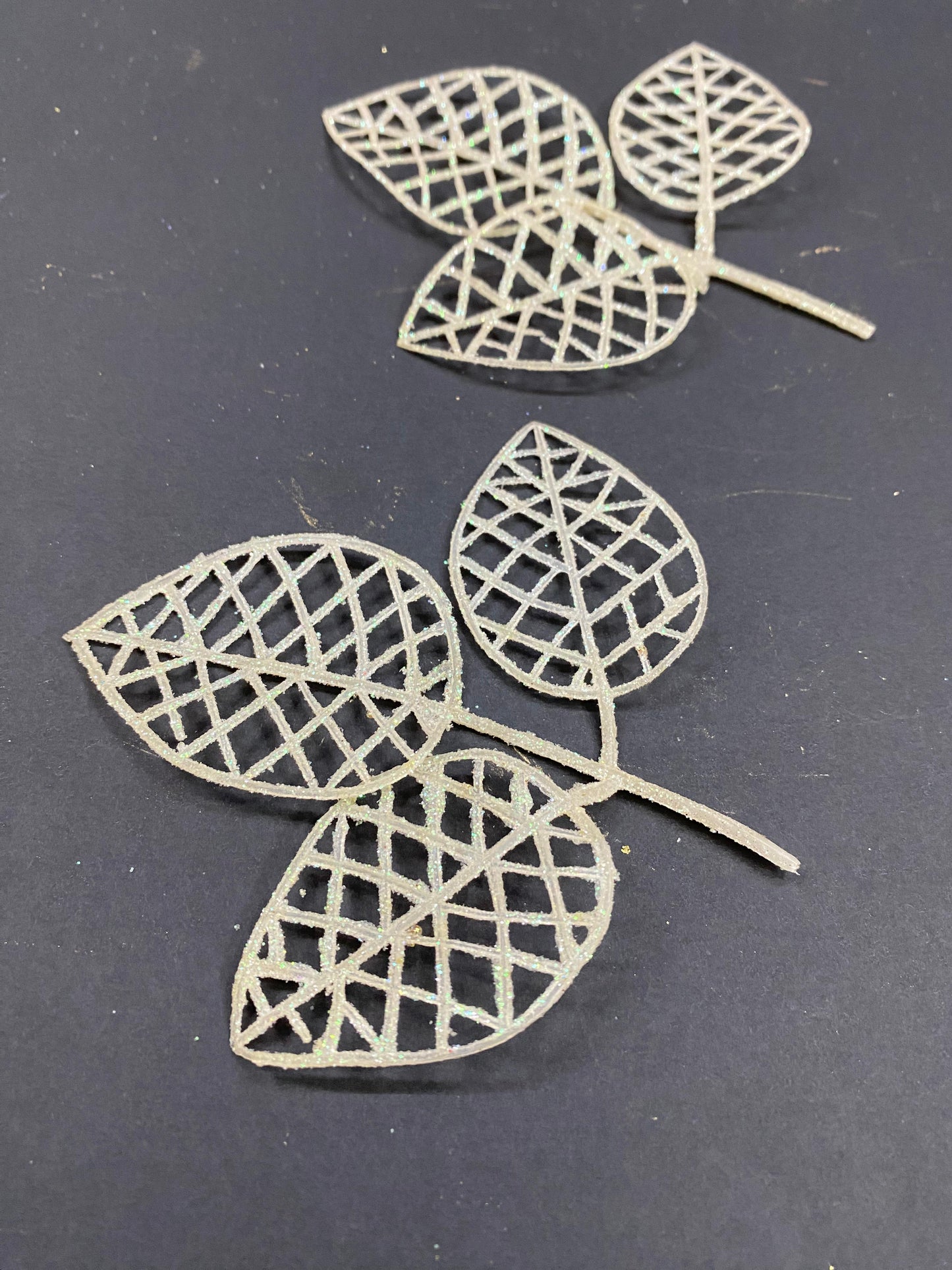 White sparkly Leaves / Leaf