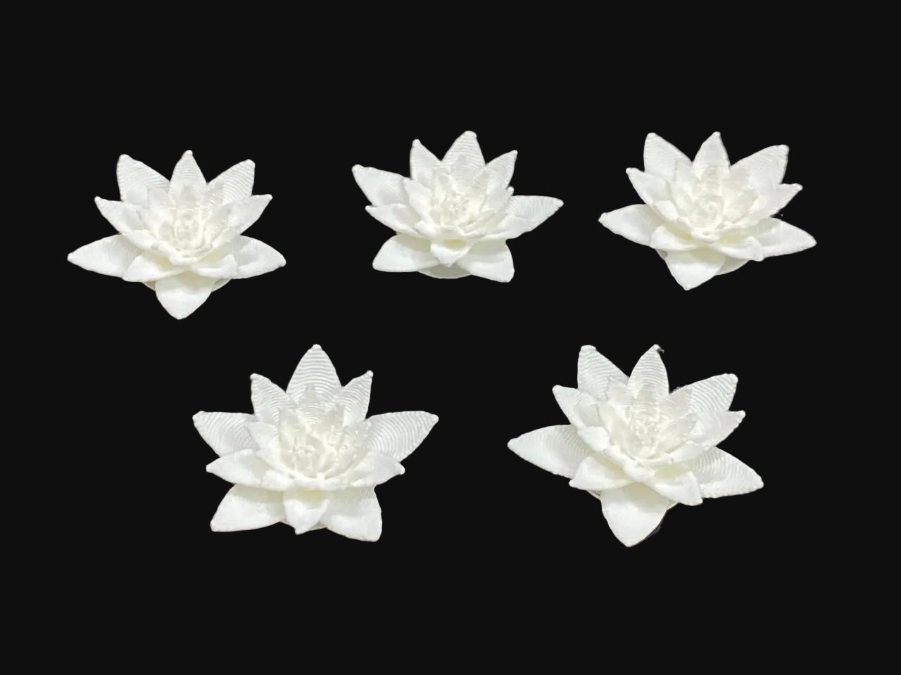 30 mm Lotus Flower Miniature- 10 pieces , Design 850