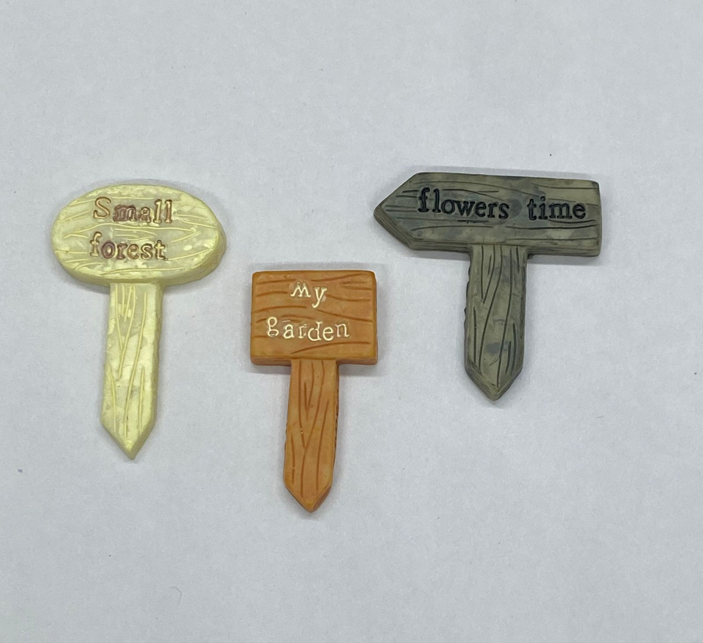 Direction Board Miniature- 3 piece , Design – 539