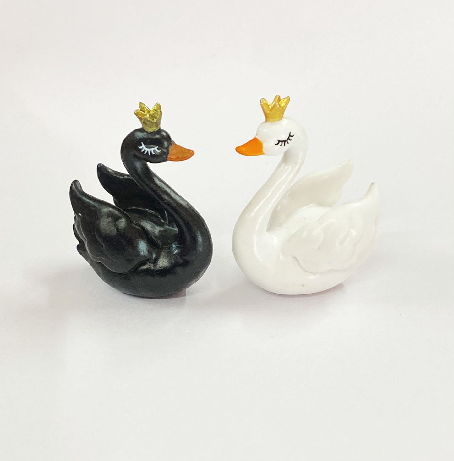 Swan Miniature – 2 pieces – D – 589