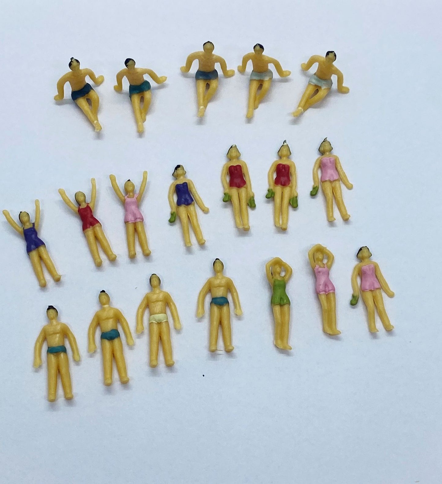 Human Figure Miniature- 19 pieces , Design – 630