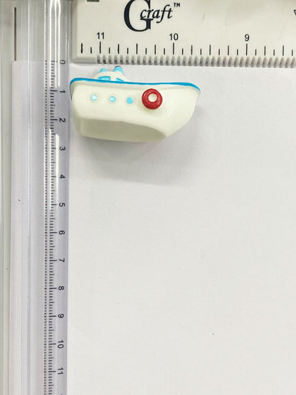 Boat – Miniature -1 piece M-669