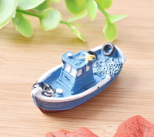 Boat – Miniature -1 piece M-671