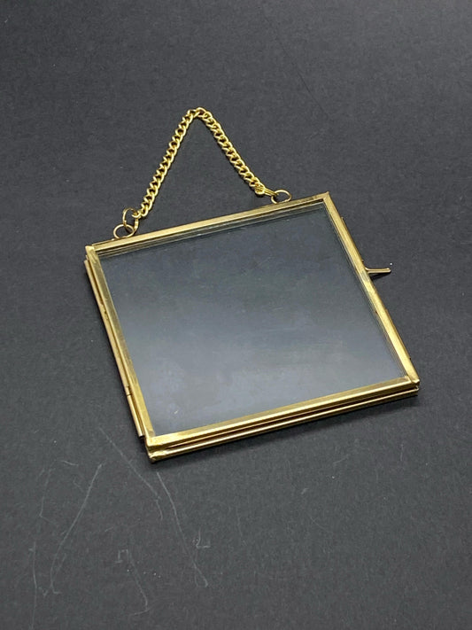 Vintage Glass Frame – 4 x 4 inch