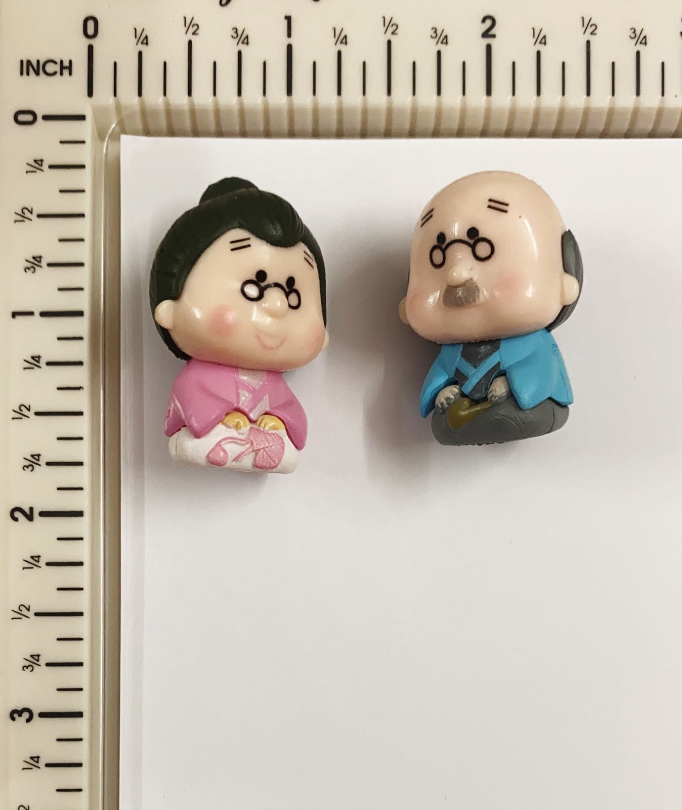 Old Age couple miniature , M-254