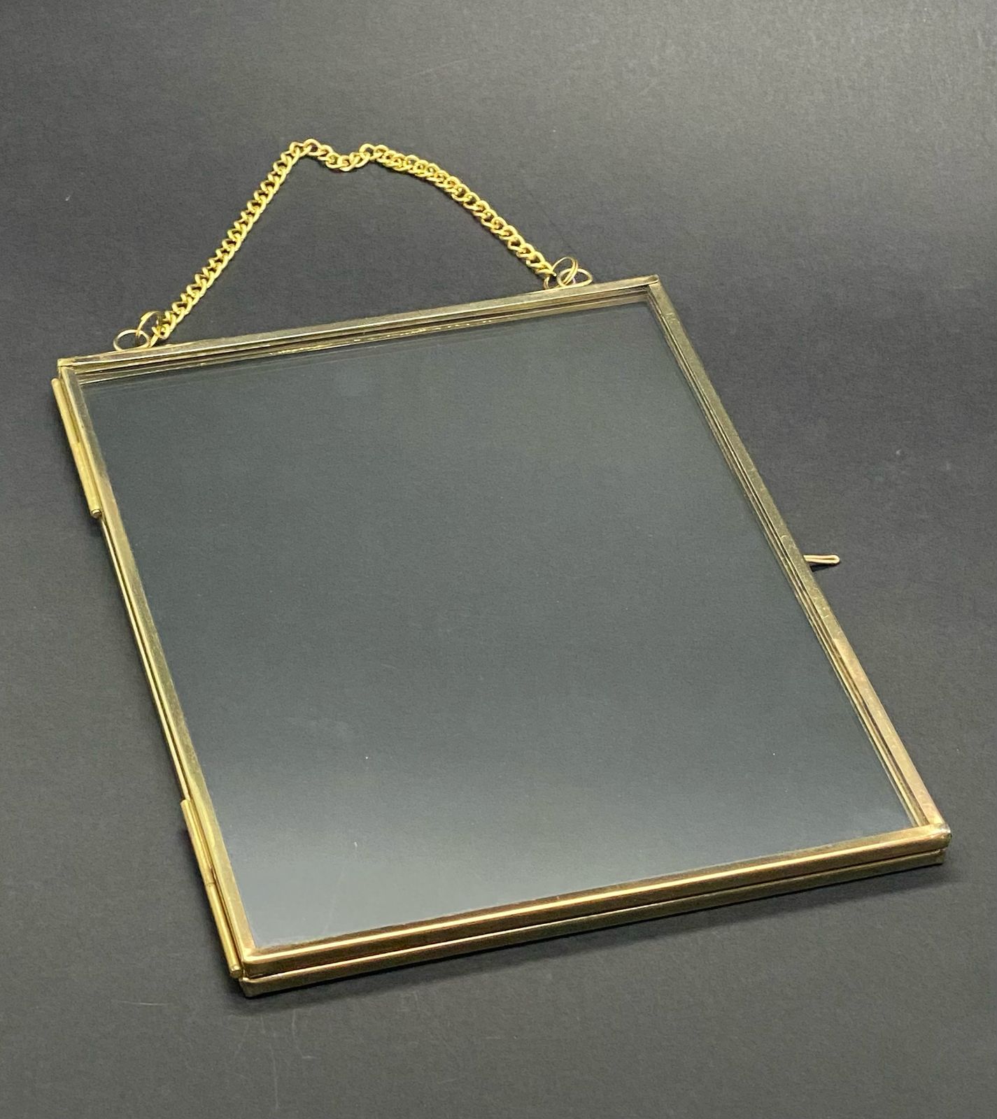 Vintage Glass Frame – 8 x 6 inch