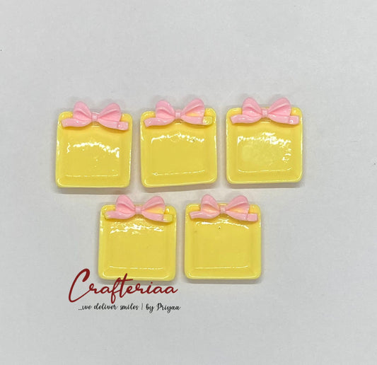 Plates Miniature, 5 pieces, Design 468 , Yellow