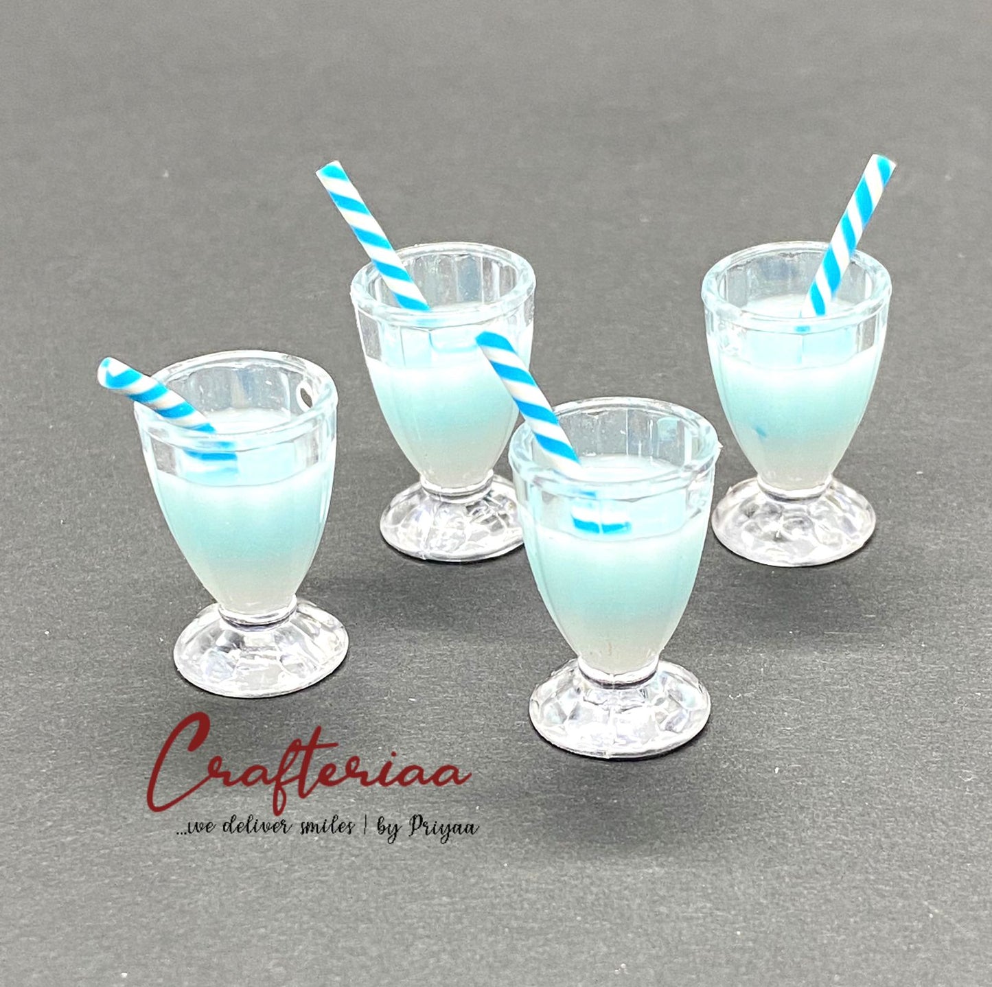 Drinks Miniature, 4 pieces, Design 498