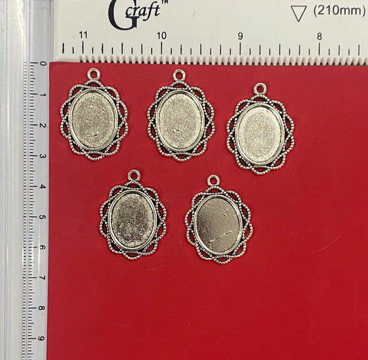 Metal Charm -5 pieces, Design – 7