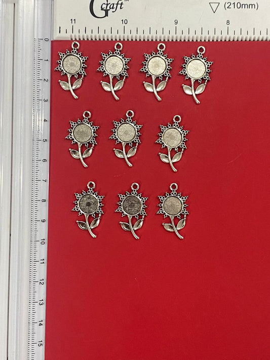 Metal Charm – 5 pieces, Design – 15
