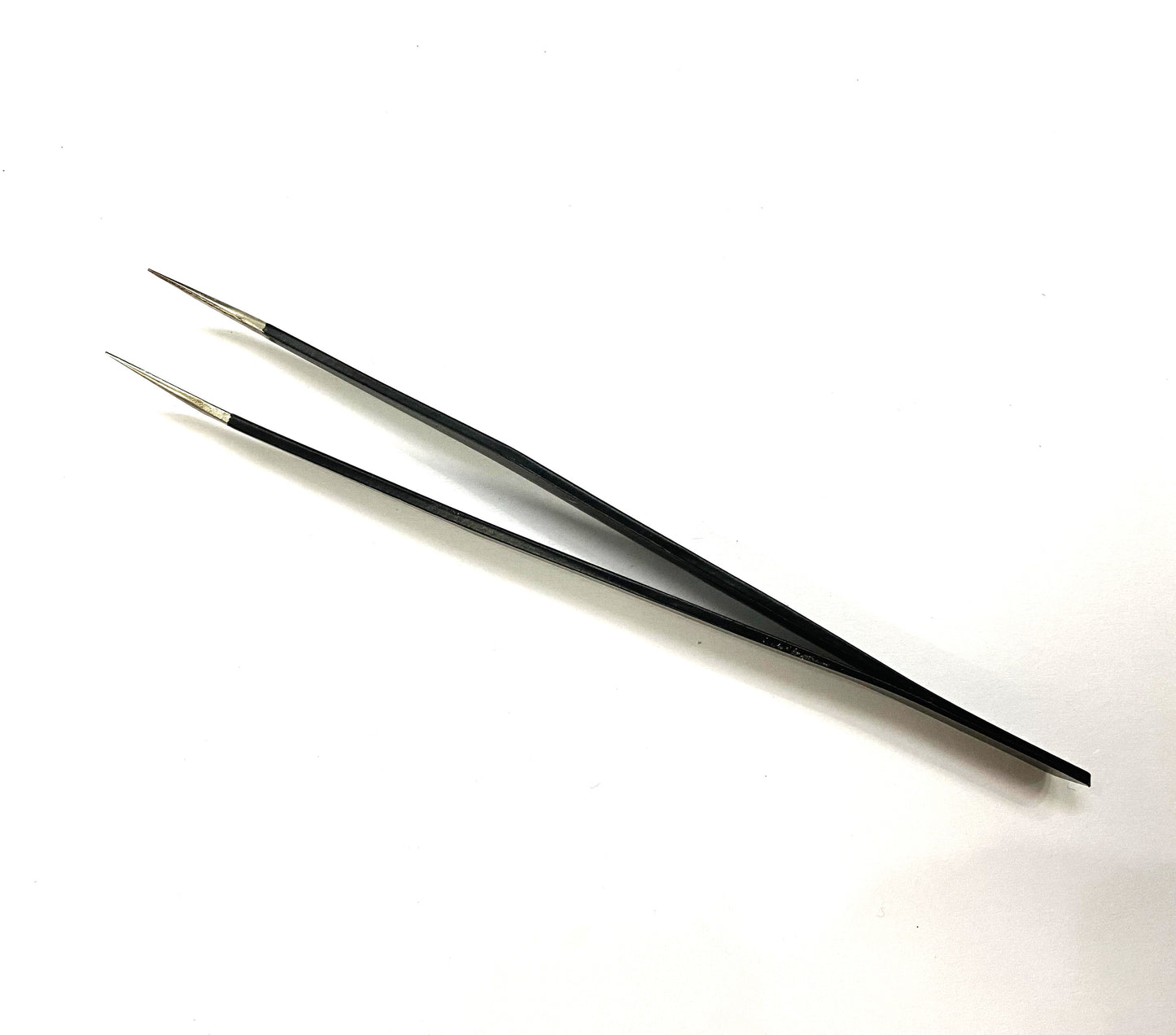Fine And Sharp Tip Tweezer