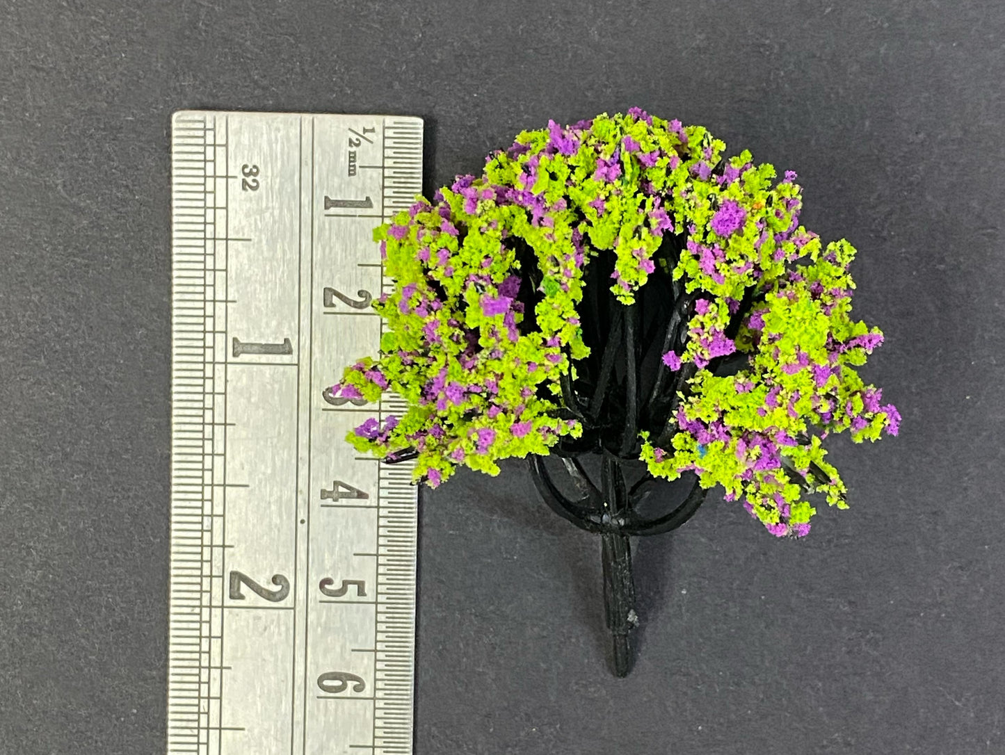 TREE Miniature- 2 pieces , Design – 718