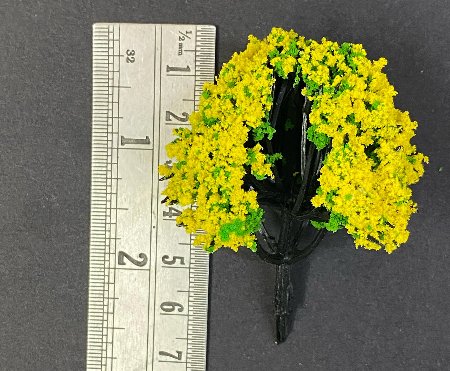 TREE Miniature- 2 pieces , Design – 728