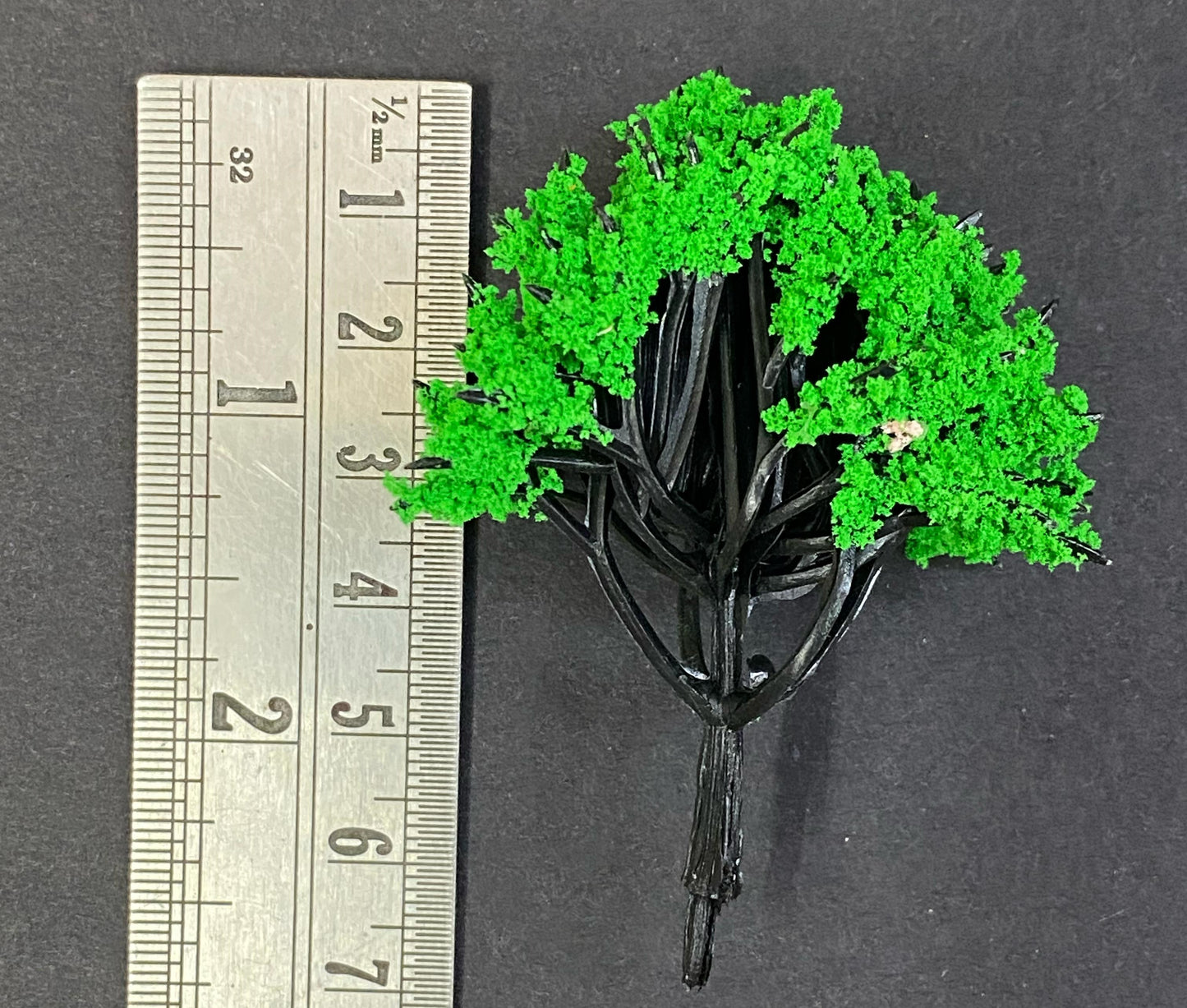 TREE Miniature- 2 pieces , Design – 729