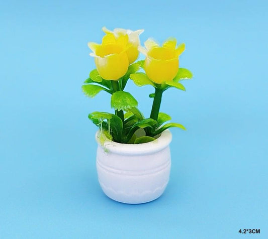 Vase / Pot / Plant- Miniature- 4 pieces , Design – 736