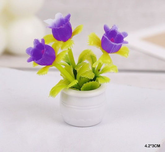 Vase / Pot / Plant- Miniature- 4 pieces , Design – 737