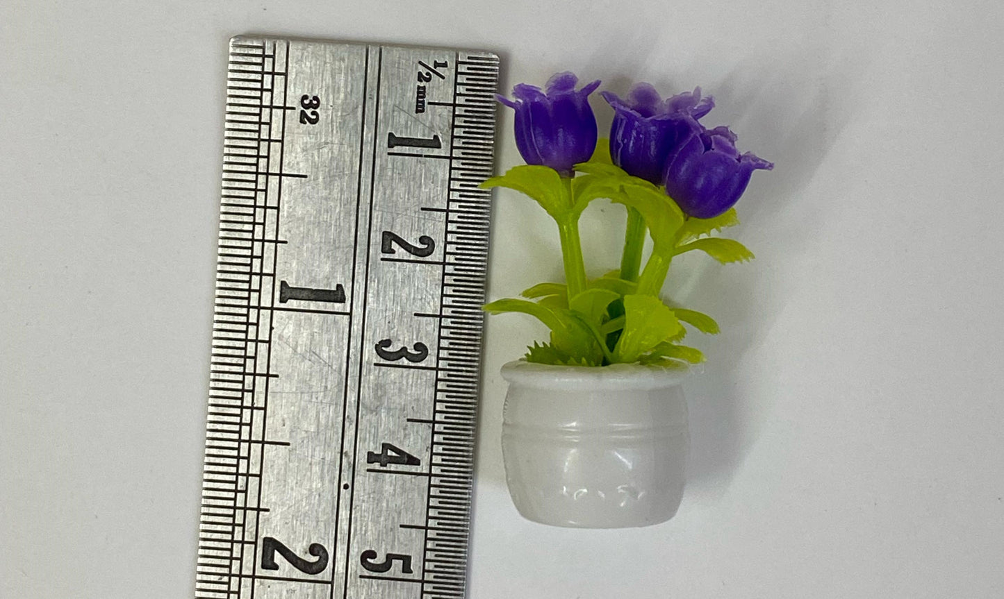 Vase / Pot / Plant- Miniature- 4 pieces , Design – 737