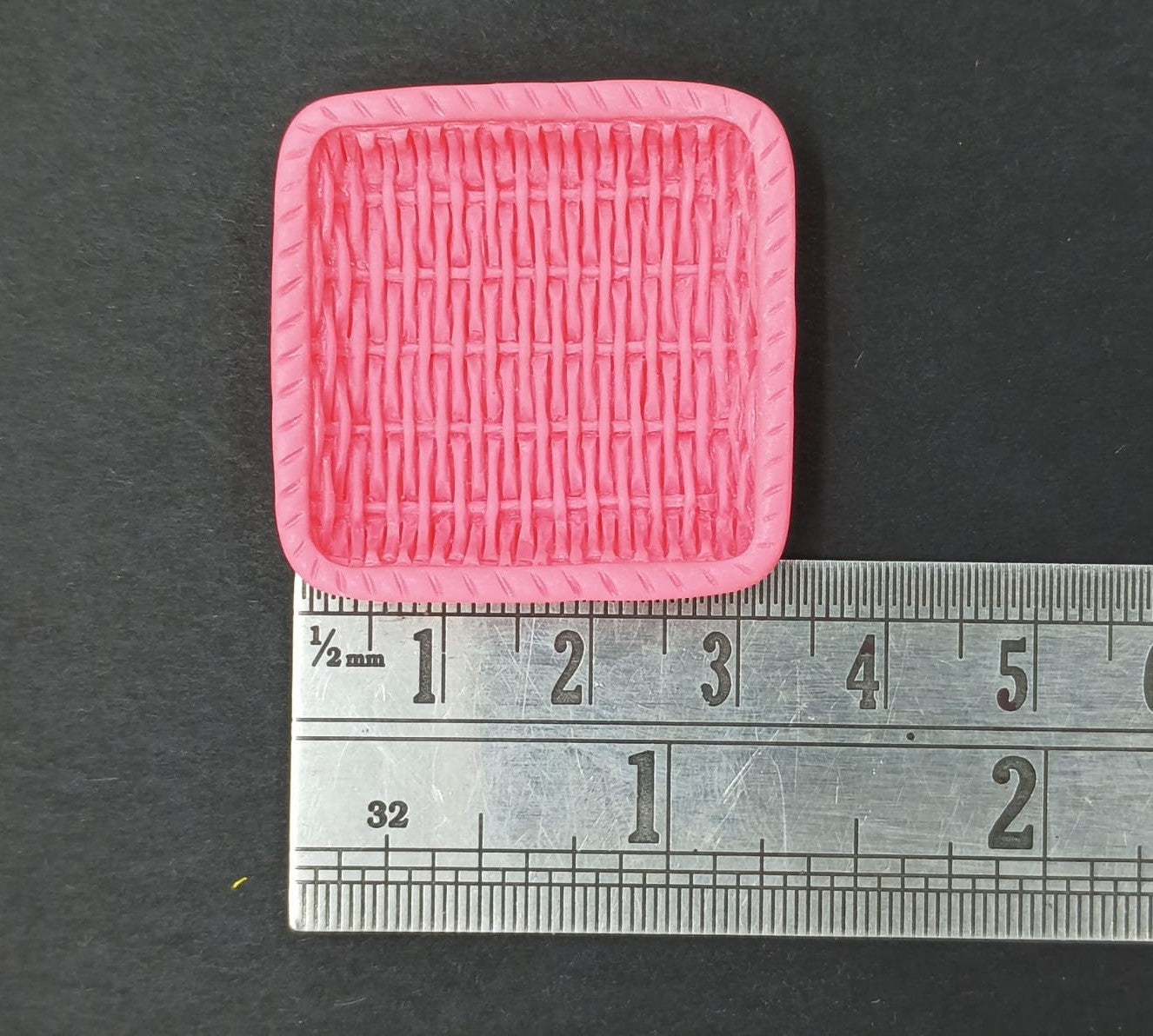 Plates Miniature, 4 pieces, Design- 824