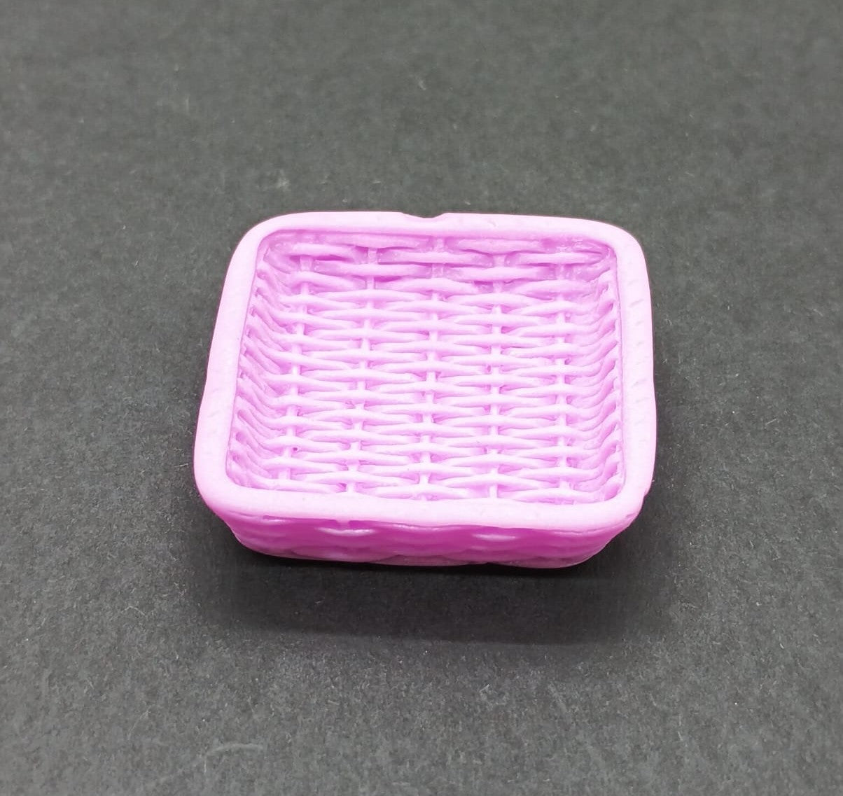Plates Miniature, 4 pieces, Design- 825
