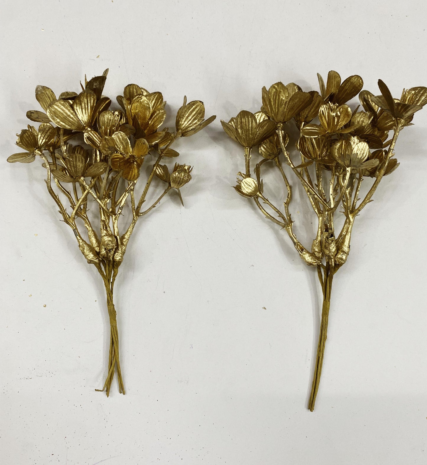 Gold Leaves / Leaf , Design - 35
