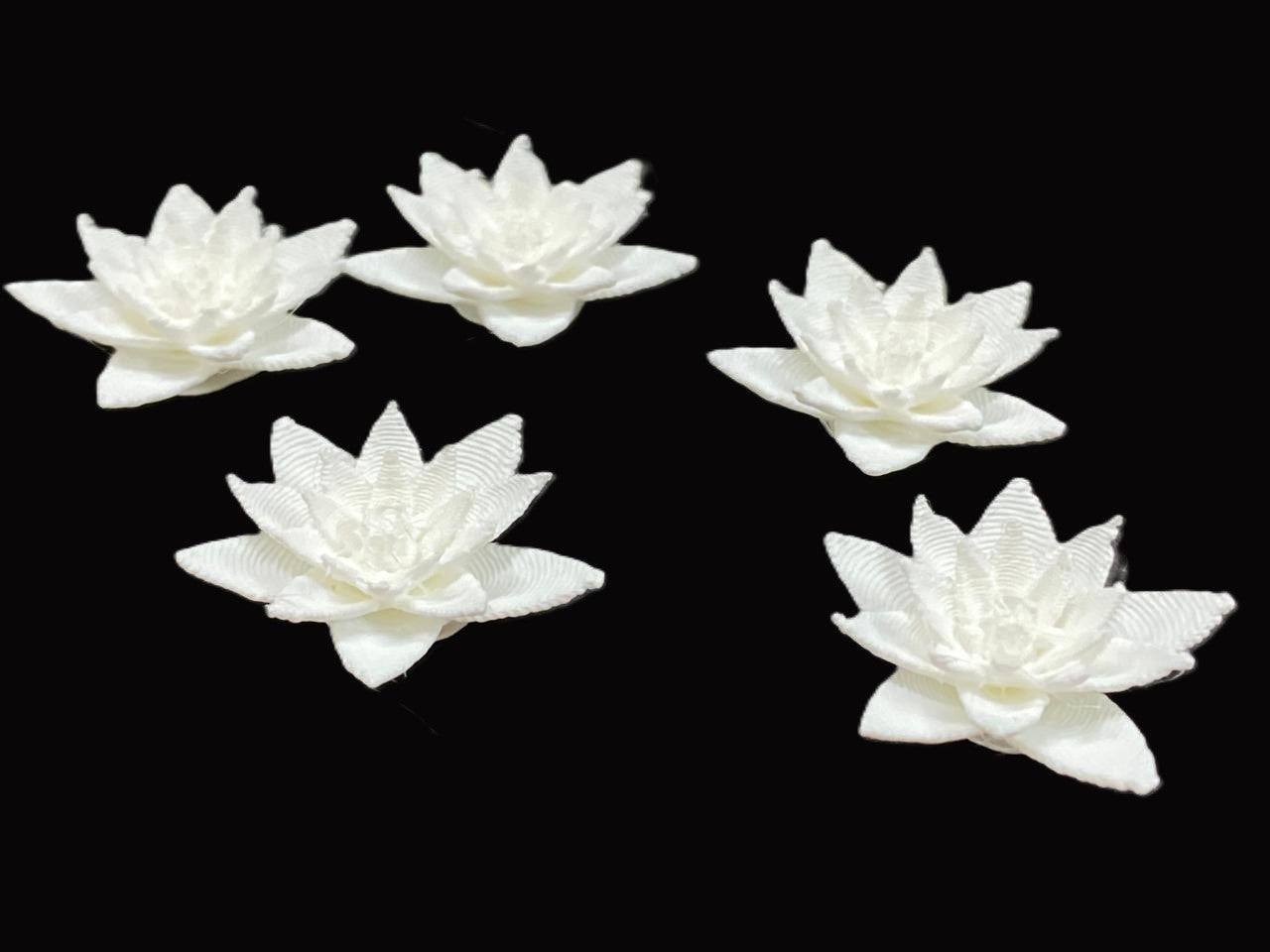 30 mm Lotus Flower Miniature- 10 pieces , Design 850