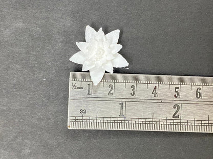 25 mm Lotus Flower Miniature- 10 pieces , Design 851