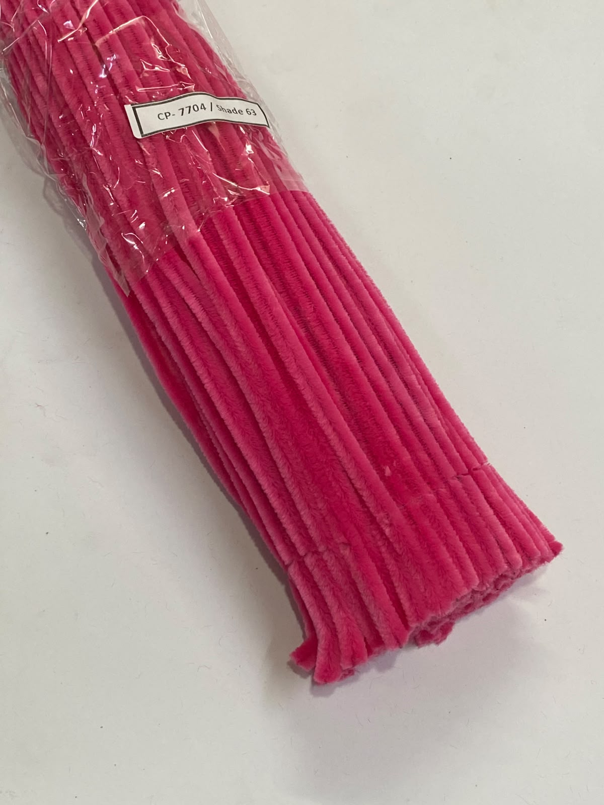 Straw / Pipe Cleaner  - Bright pink / Shade 63